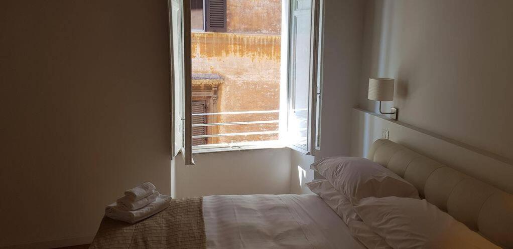 Restored Apartment - Stunning Pantheon View Rome Exterior photo