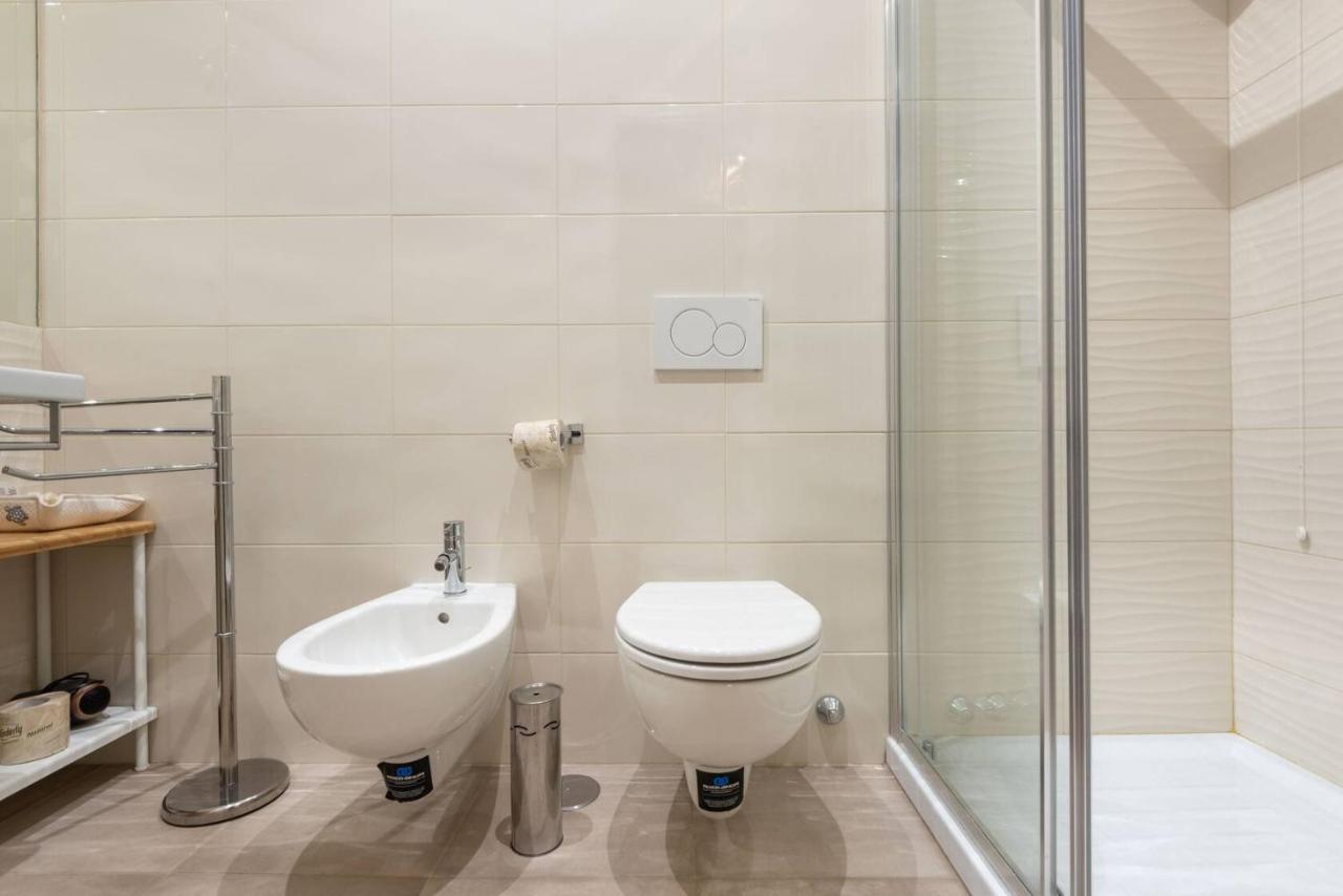 Restored Apartment - Stunning Pantheon View Rome Exterior photo